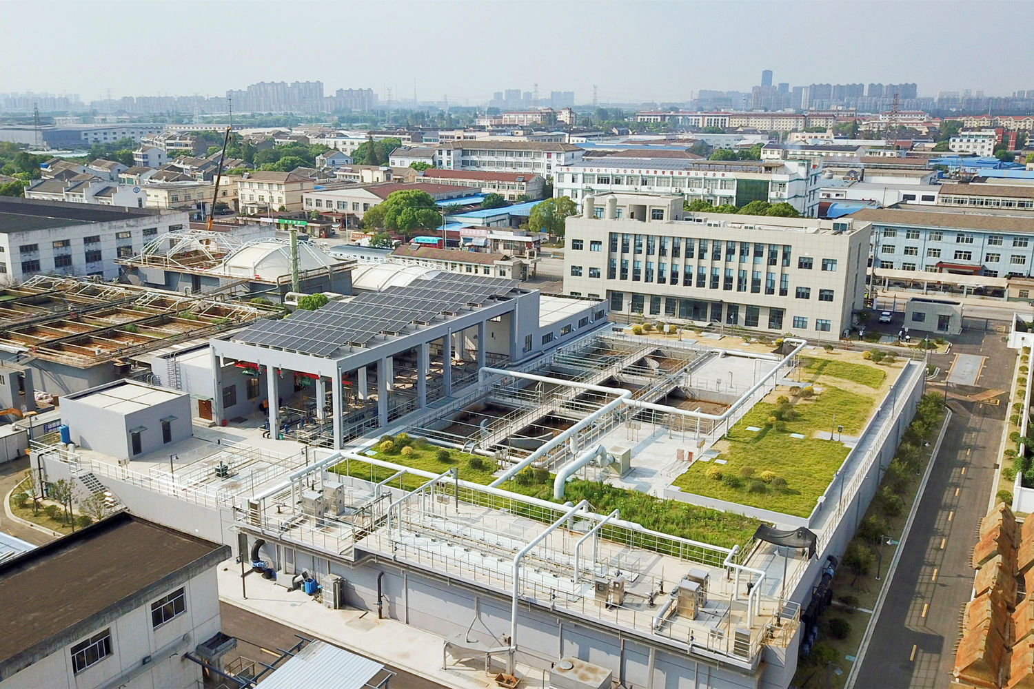 ��ĸ�ٰl(f��)չ����(chu��ng)�^�M(j��n)�V��ƪ